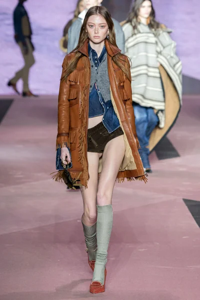 Look 46